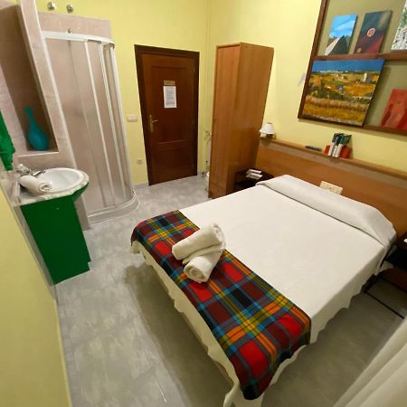 Hostal Alvarez León Εξωτερικό φωτογραφία